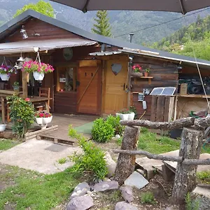 Petite Dans Maison En Bois , Valdeblore France